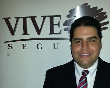  Santiago Rosales C.