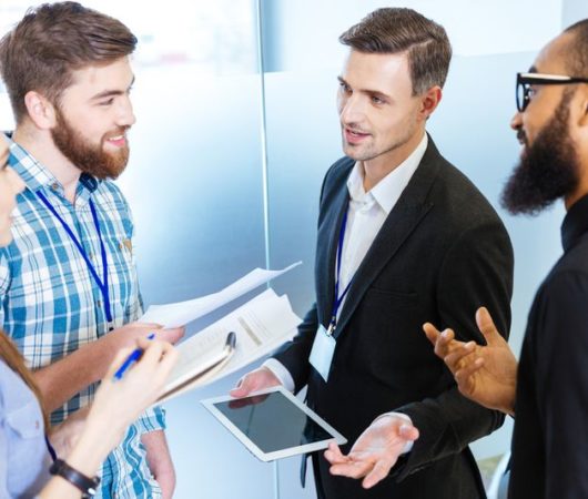 Crea-una-estrategia-de-relaciones-laborales
